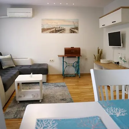 Apartment Astra