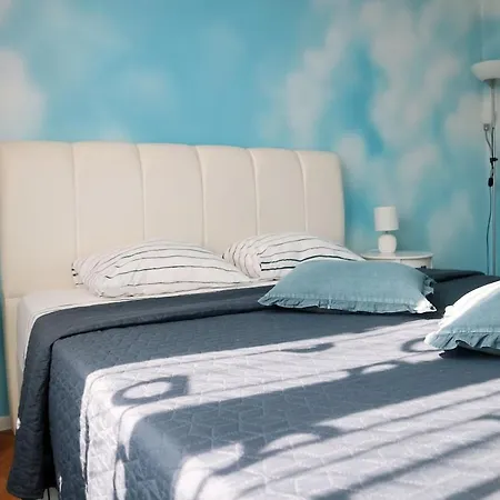 Astra Apartament Warna